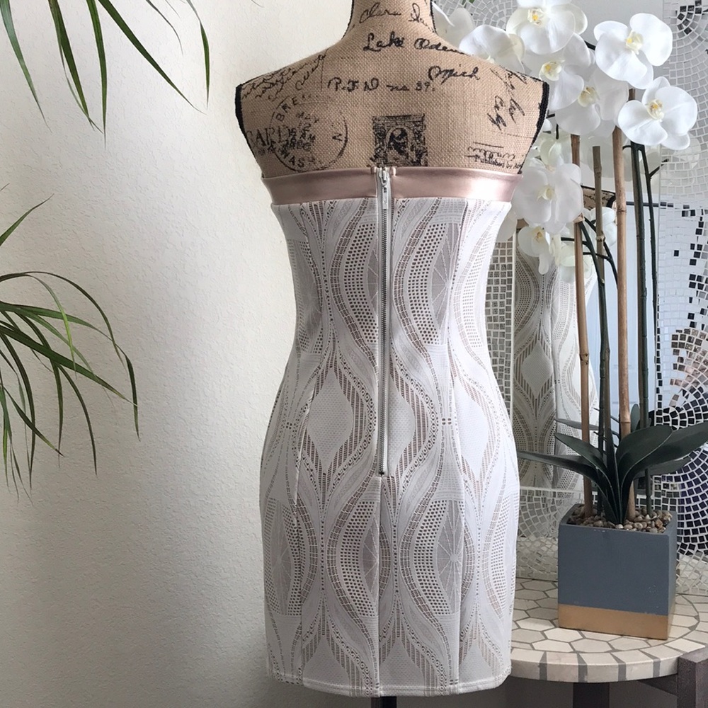 Guess dress nude rose gold strapless Size Med - Picture 2 of 7